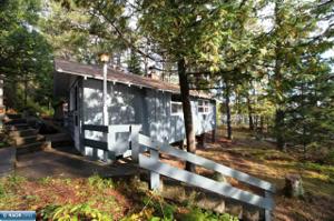4876 Timber Island