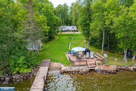 5823 Pine Island N