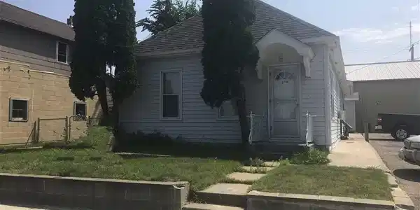 108 NE 1st Ave