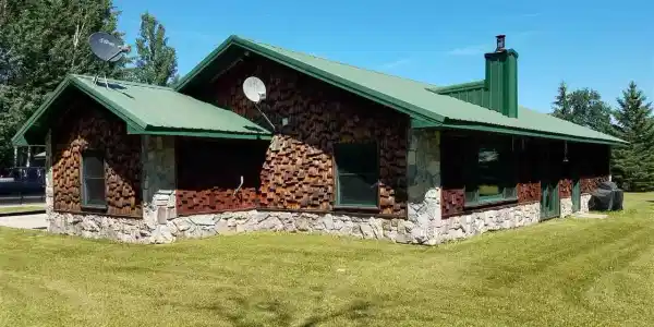 8640 Highway 11