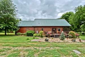 625 Lakehaven Circle