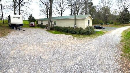 2135 Highway 411