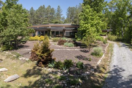 1055 Sherwood Shores Drive
