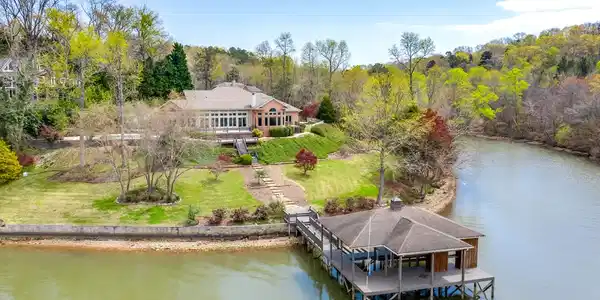 5700 Snug Harbor Lane