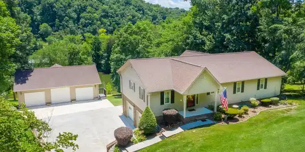 389 Pine Hollow Road