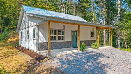 1027 Towee Pike