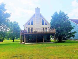 245 Riverbend Trail NE