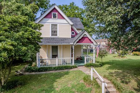 227 Morgan Avenue Avenue NE