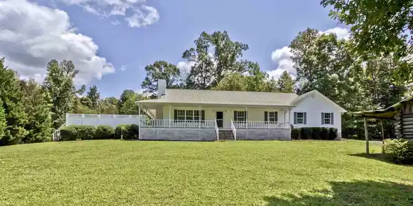 2700 Armstrong Ferry Road
