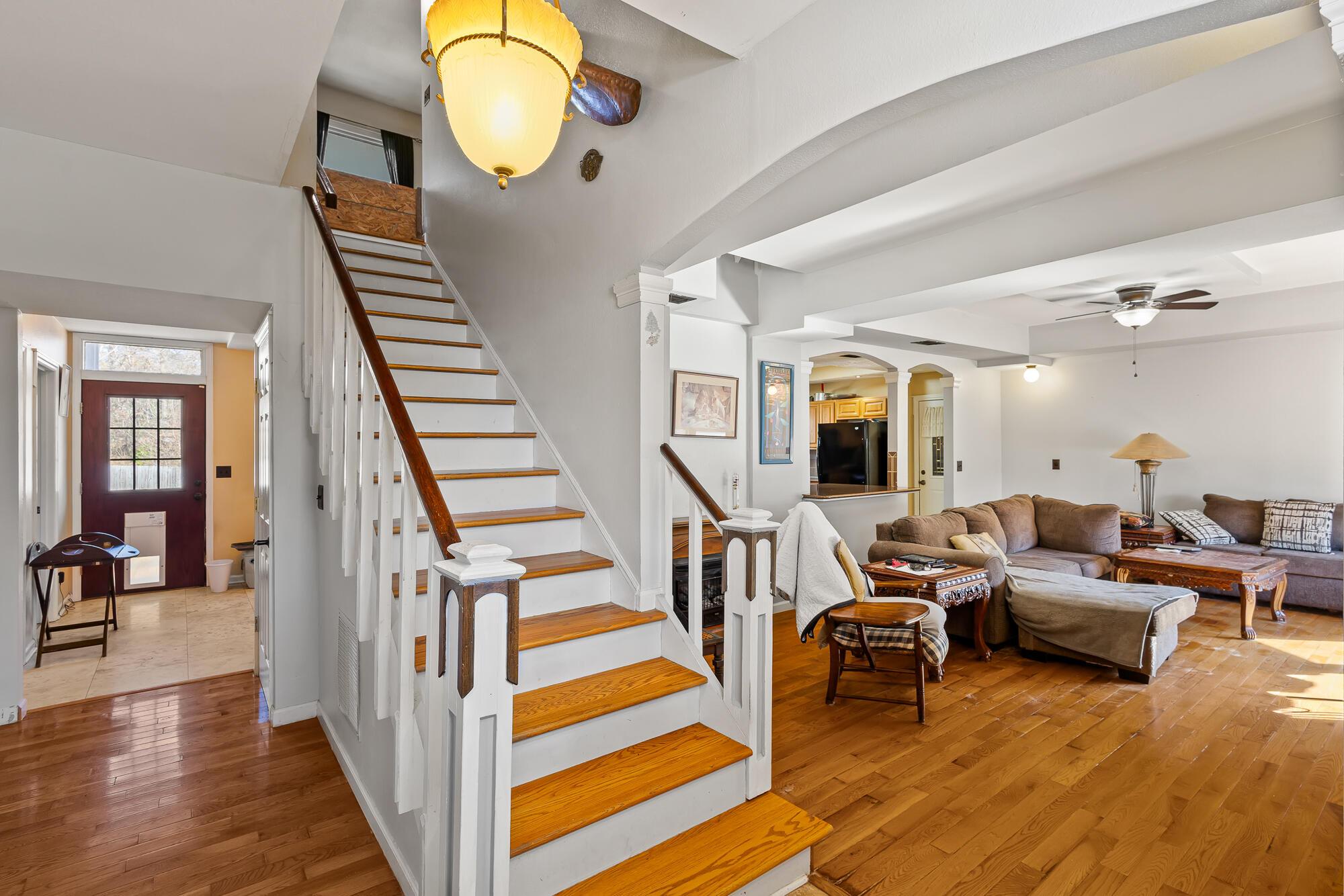 Image 2: 235 Spring Creek Rd-1