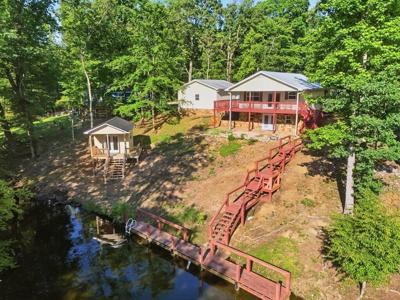 170 Lakeshore Drive