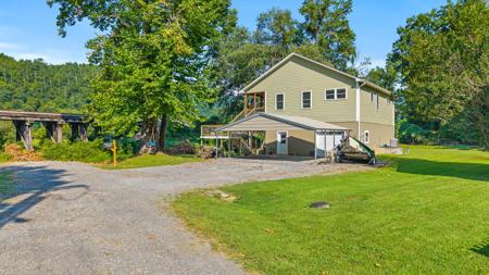 101 Riverview Lane