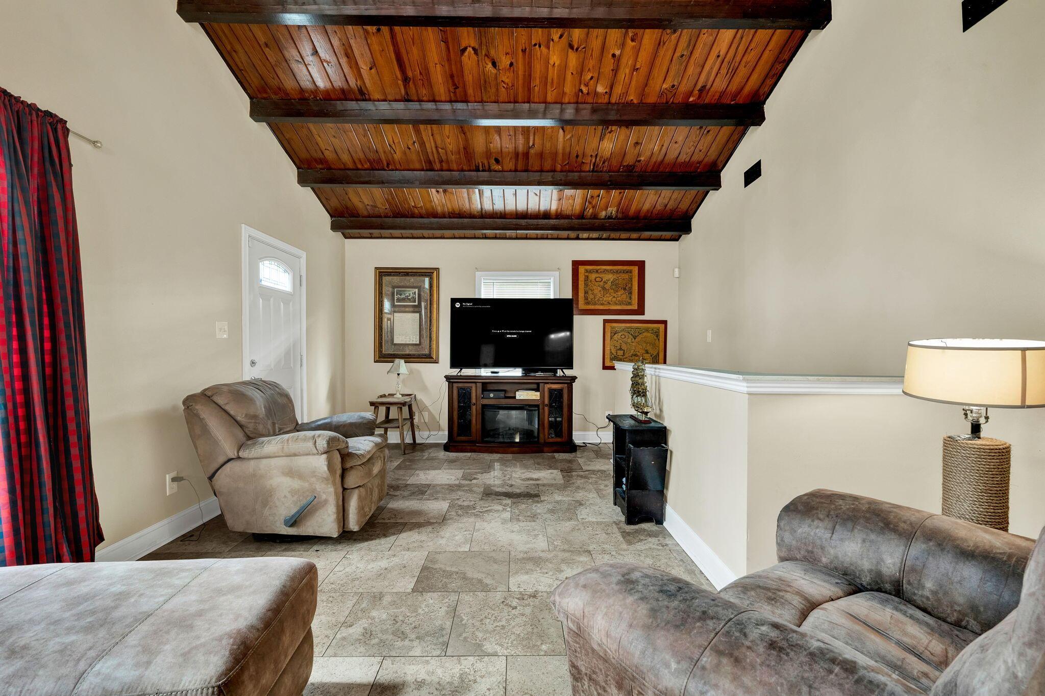 Image 4: 32-web-or-mls-DSC02328