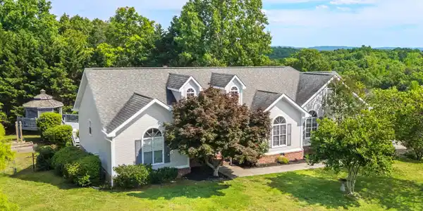 6601 Woody Cove Lane