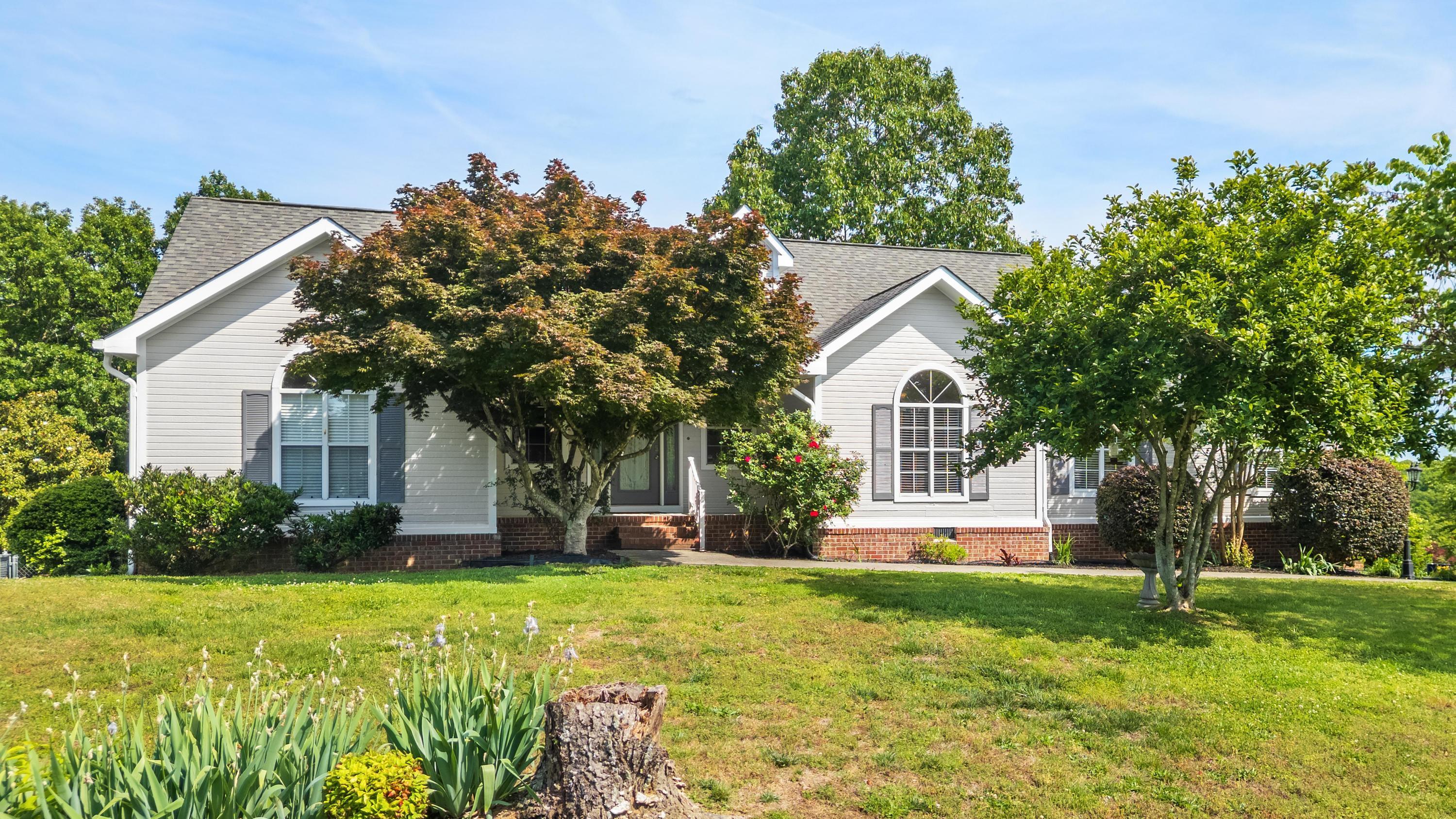 Image 2: 6601 Woody Cove Lane