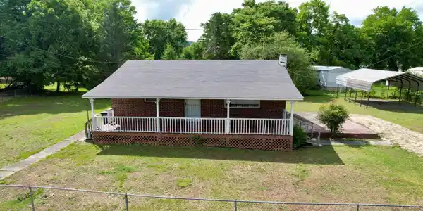 405 Red Maple Street