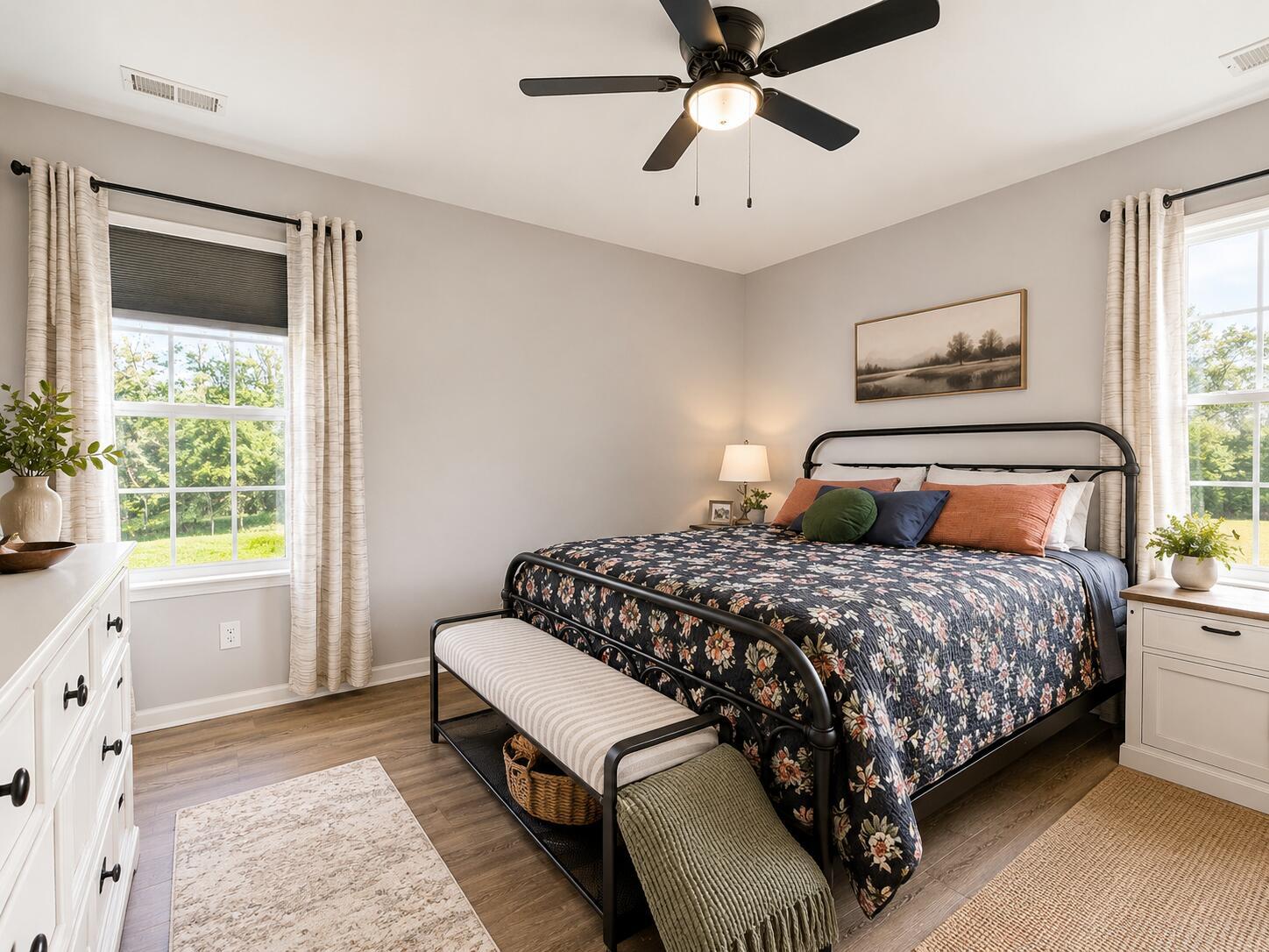 Image 2: Main Bedroom