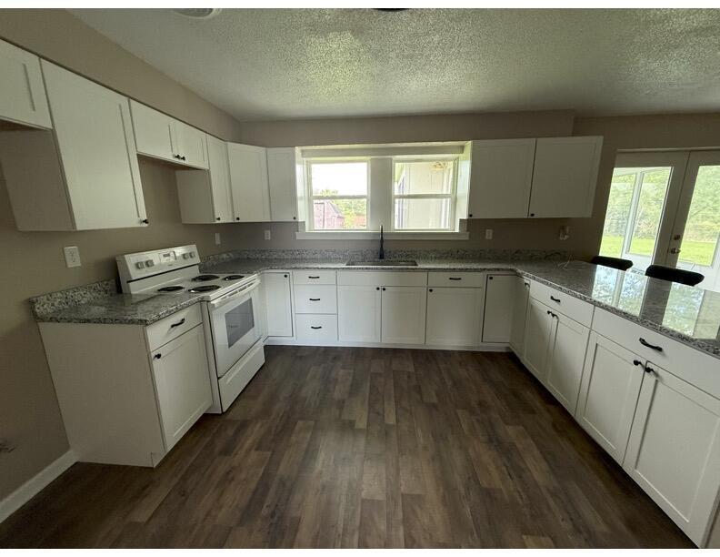 Image 4: kitchen2 price crl