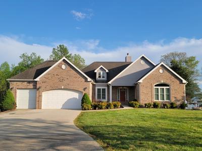 260 Royal Crest Drive