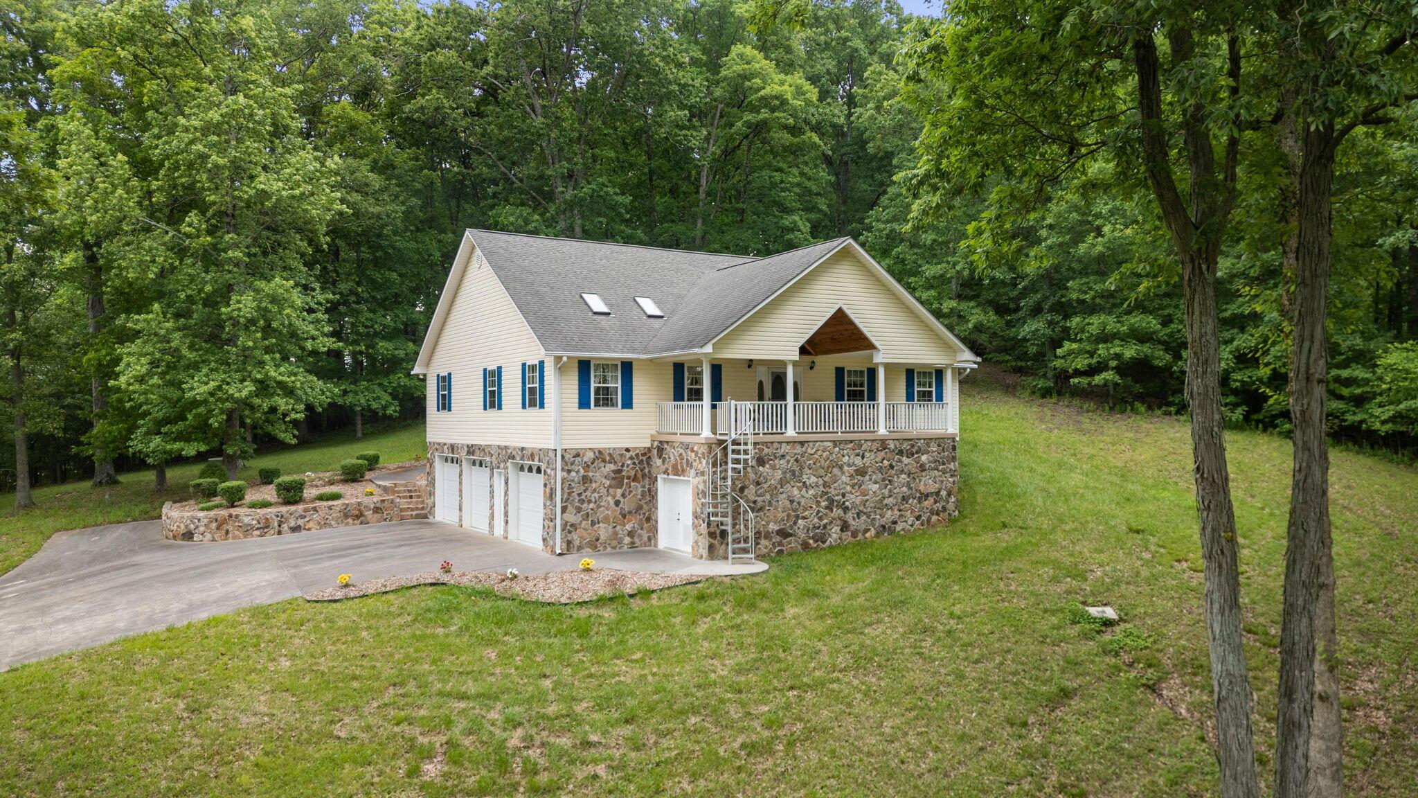 Image 2: 1-web-or-mls-Pinhook-Matt Sharp-46