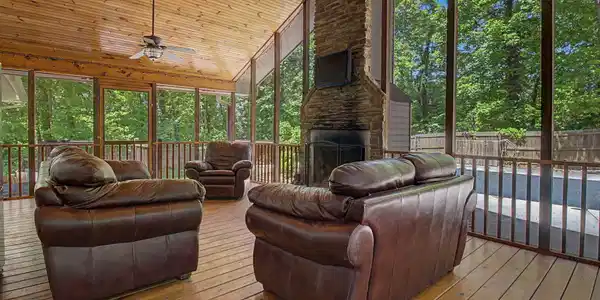 Image 3: 35-web-or-mls-9917 Shore Drive-CHATTANOO