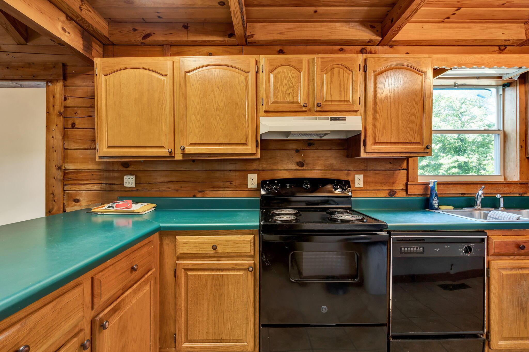 Image 3: 22-web-or-mls-DSC04396