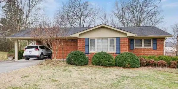 130 Cherokee Circle