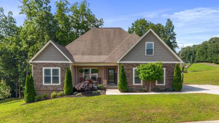 240 Lower Woods Trail NE