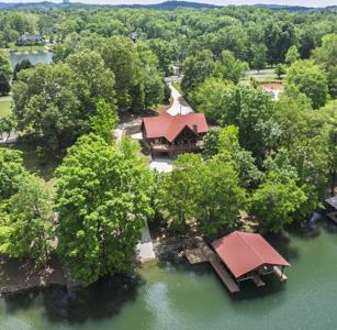225 Lake Forest Lane
