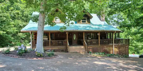 6435 Davis Hill Road