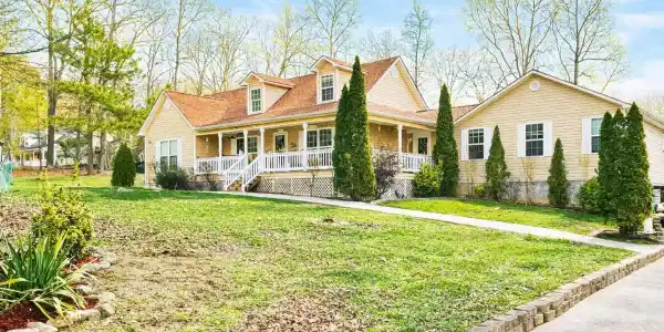 1055 Shahan Lane