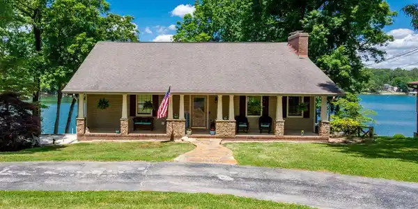 1123 Clift Cave Road