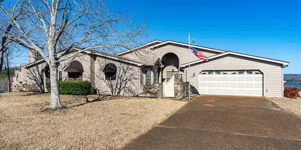 5919 Rainbow Springs Drive