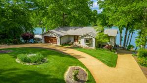 1121 Clift Cave Drive