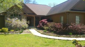 275 River Pointe Circle NE