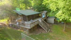 1811 Holly Glen