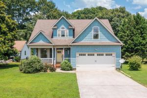 235 Riverbend Trail NE