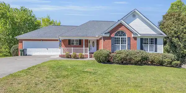 6212 Flag Point Drive