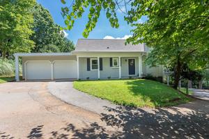 373 Lakehaven Circle