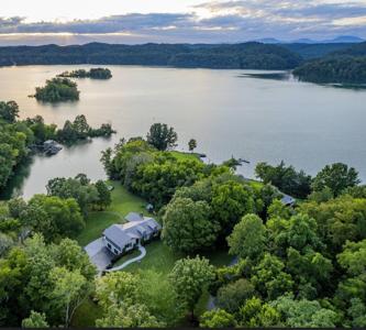 3313 W Gallaher Ferry Road