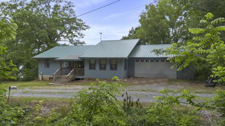 181 Hullander Lane
