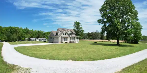 Image 2: 1-web-or-mls-DJI_0201