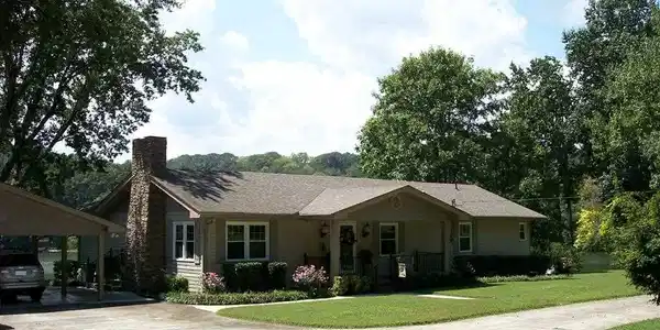 696 Bluff Road