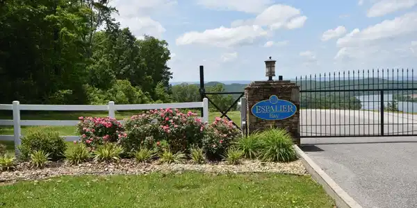 00 Espalier Drive