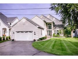 5796 Lakeshore Road