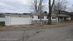 9692 SUSIN LN
