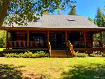 2995 S Lakeshore Drive