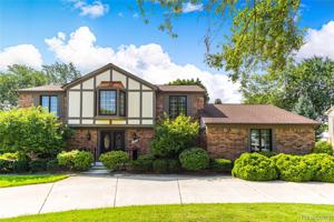 1751 STRICKLAND Drive