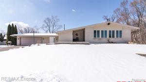 300 HOLMUR Drive