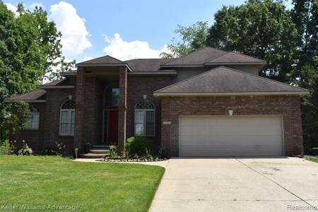 9105 HURON BLUFFS Drive